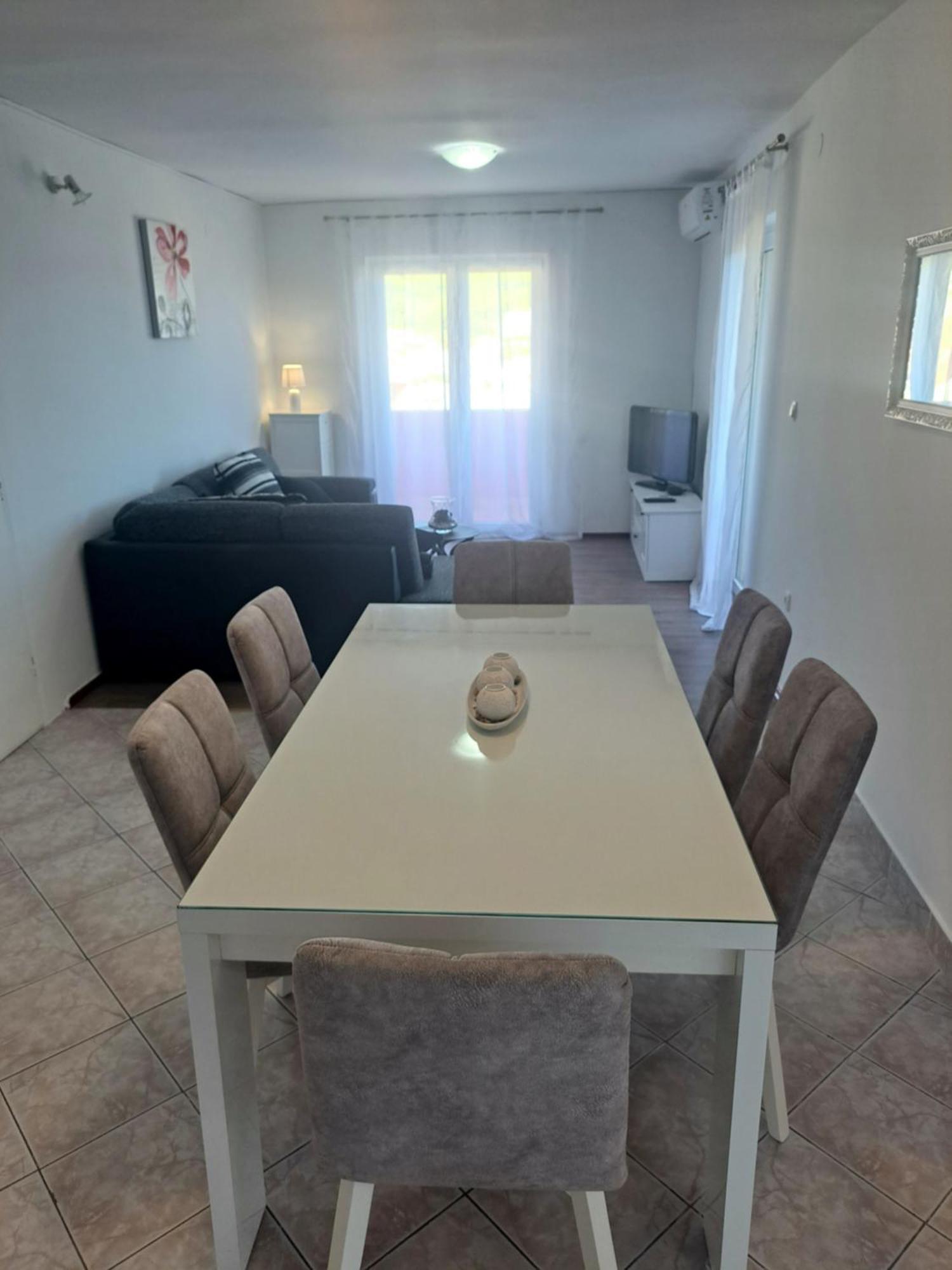 Lifestyle Apartment Podstrana Exterior foto